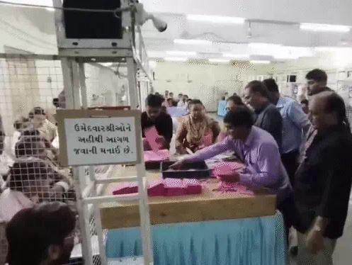 4 राज्यों के 5 विधानसभा उपचुनाव की काउंटिंग जारी:गुजरात की दोनों सीटों पर BJP आगे