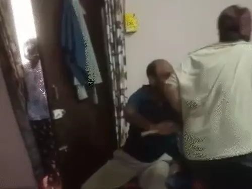 जयपुर में पीट-पीटकर मां को मार डाला, VIDEO:बेहोश होने के बाद भी मुक्के मारता रहा बेटा