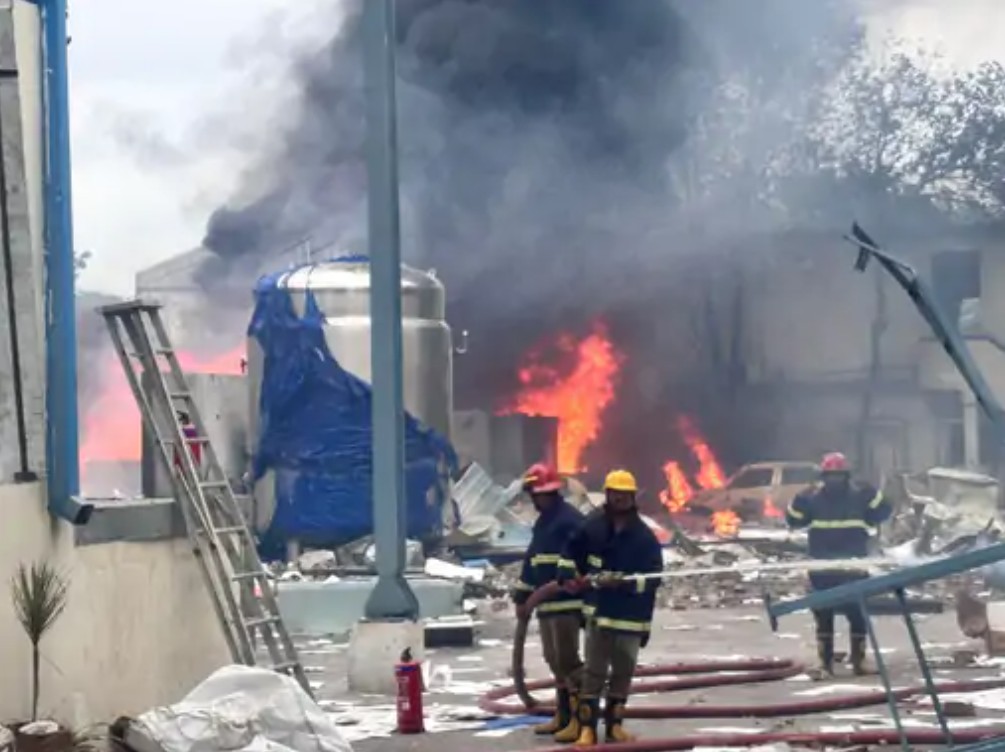 तेलंगाना केमिकल फैक्ट्री धमाका- मौत का आंकड़ा 36 हुआ:मलबे से 31 शव निकाले गए