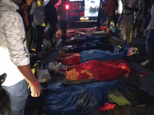 રાજસ્થાનના ફલોદીમાં એક ભયાનક માર્ગ અકસ્માત: 15 લોકોના મોત 