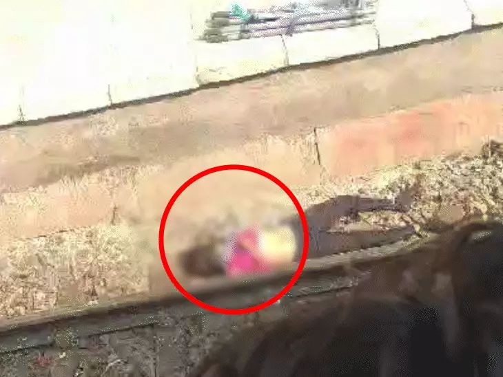 મિર્ઝાપુરમાં ટ્રેનની અડફેટે 8 શ્રદ્ધાળુ કપાયા:પૂનમનું સ્નાન માટે ગંગા ઘાટ જઈ રહ્યા હતા