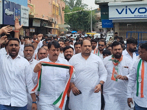 આવતીકાલથી કોંગ્રેસની ખેડૂત આક્રોશ યાત્રા:ગીર સોમનાથથી પ્રારંભ ને દ્વારકામાં સમાપન